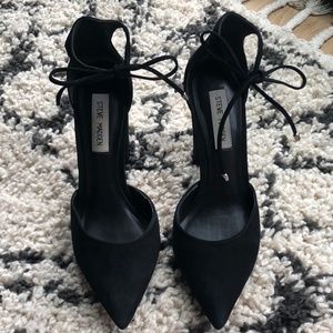 Steve Madden | Black Pointed Heels with Ankle Tie